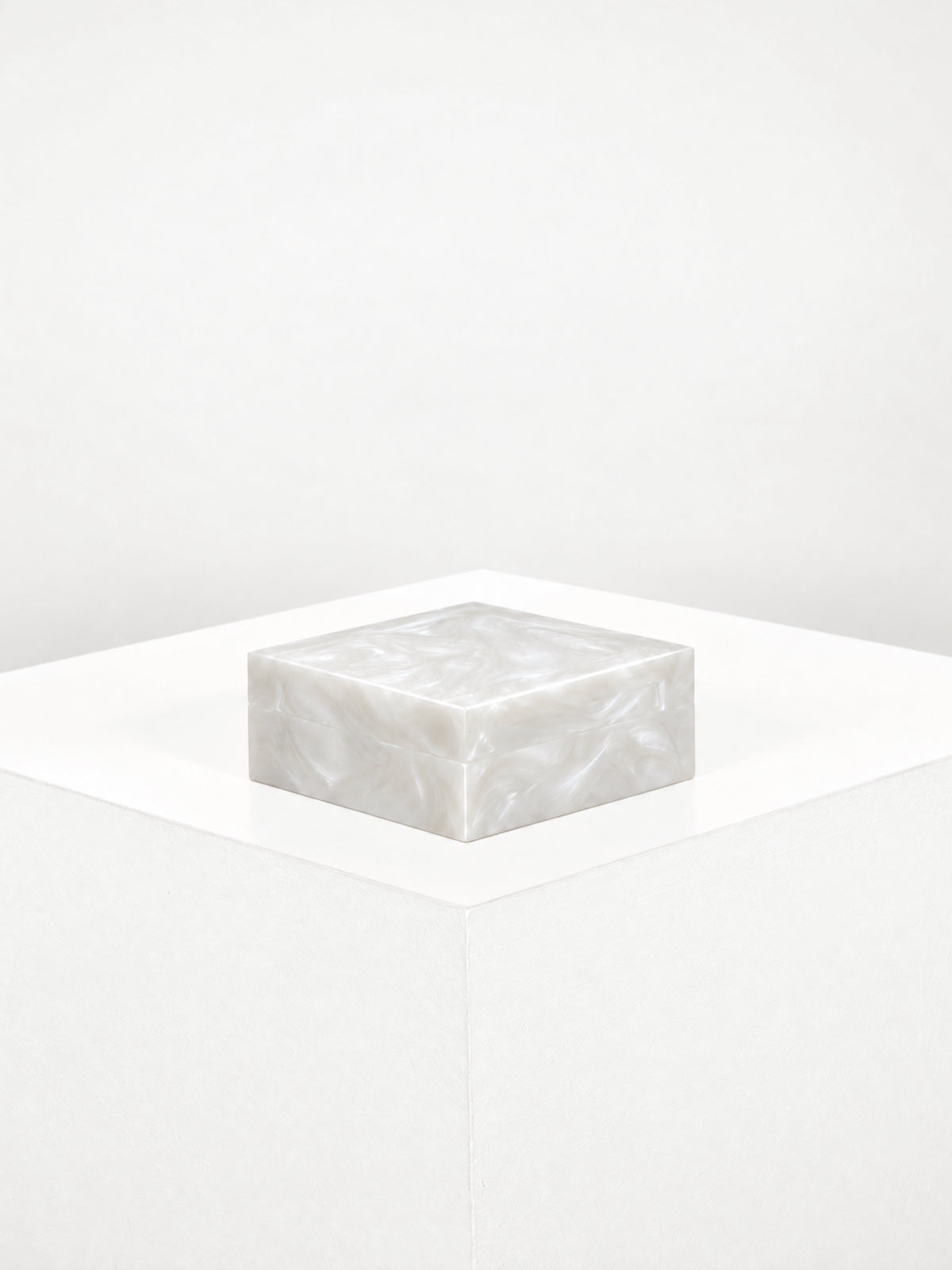 The OUD resin box in Clear Quartz