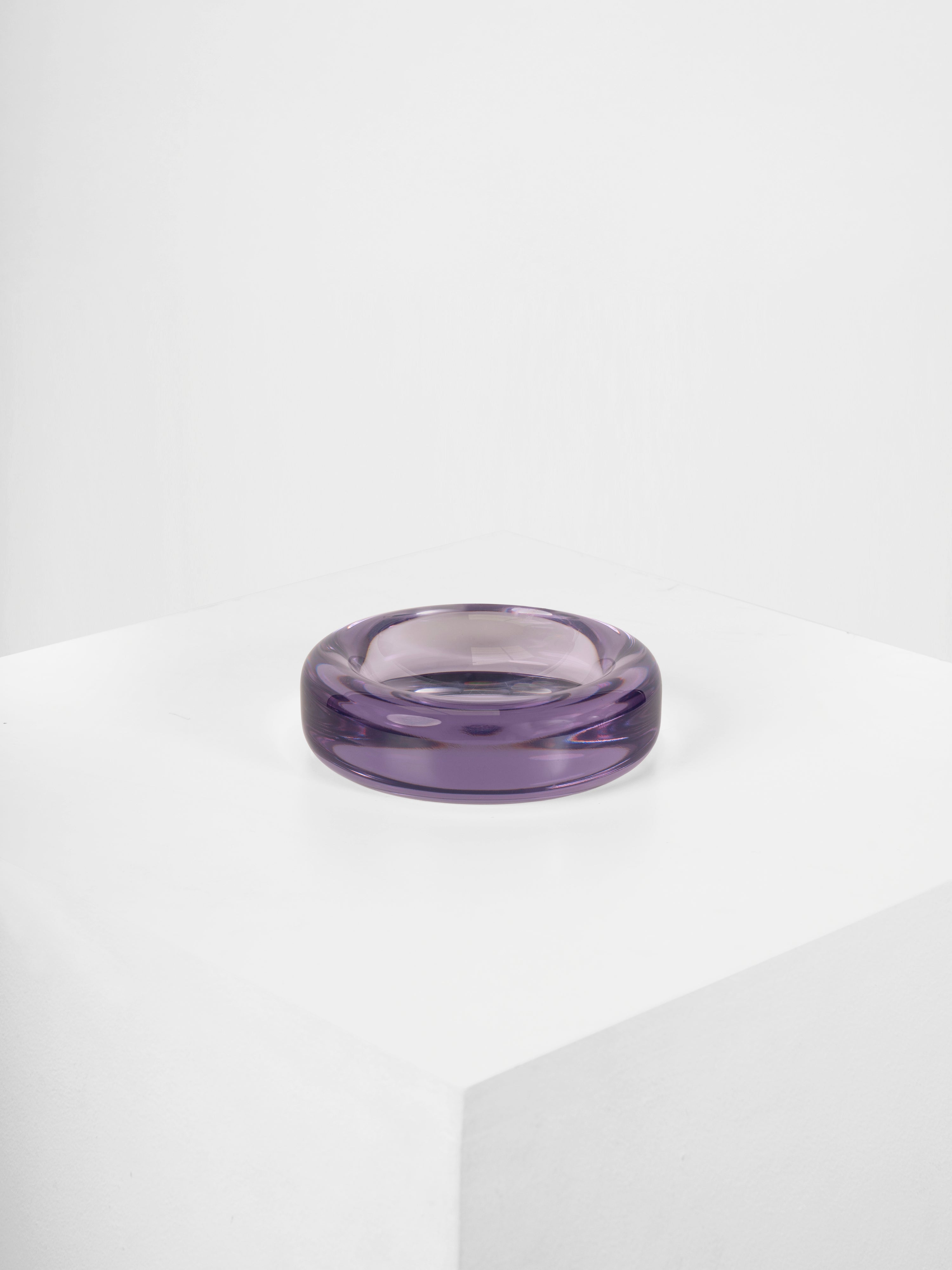 The LUNA + V platter in Purple