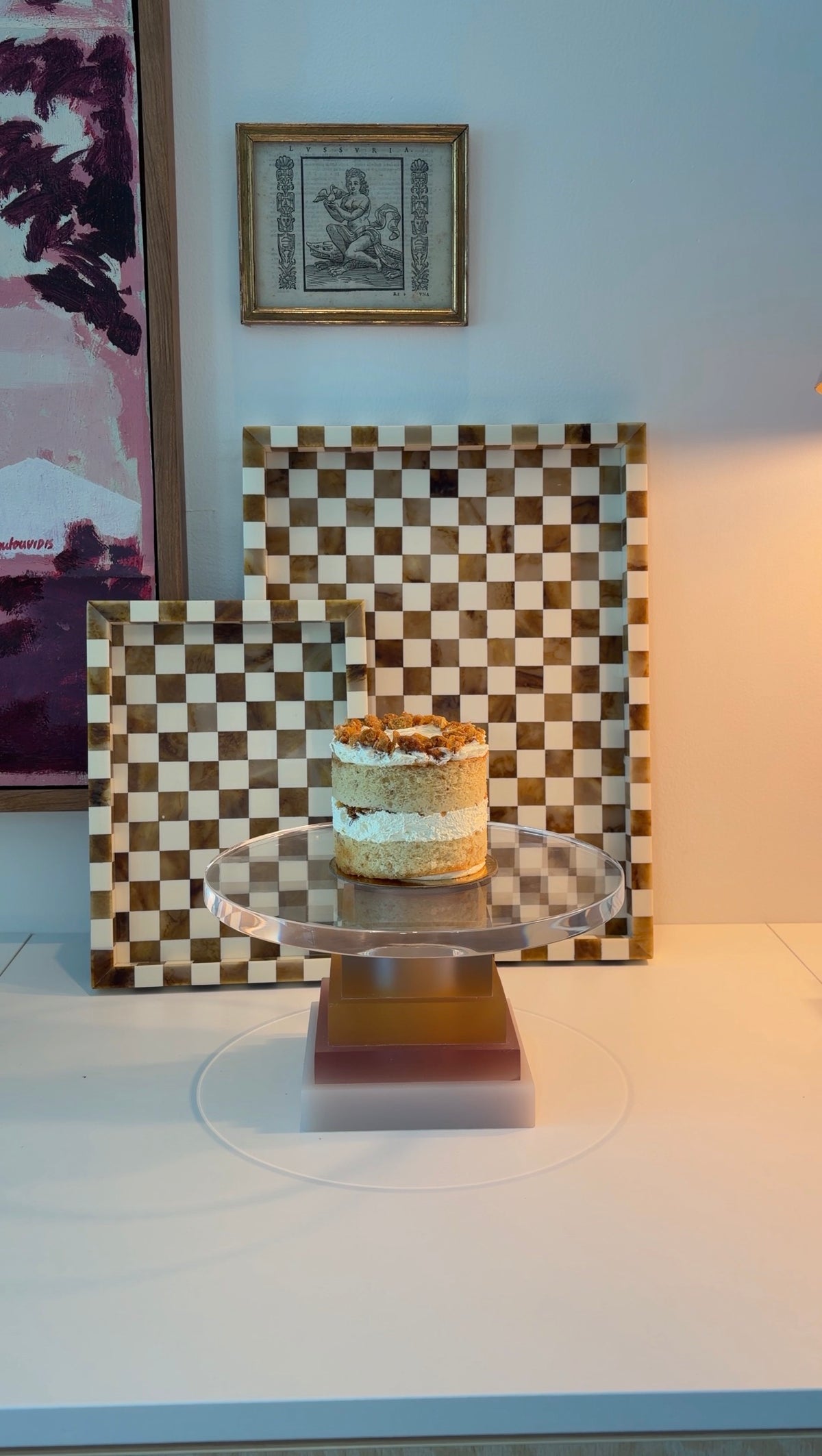 The CARLYLE cake stand + Vase