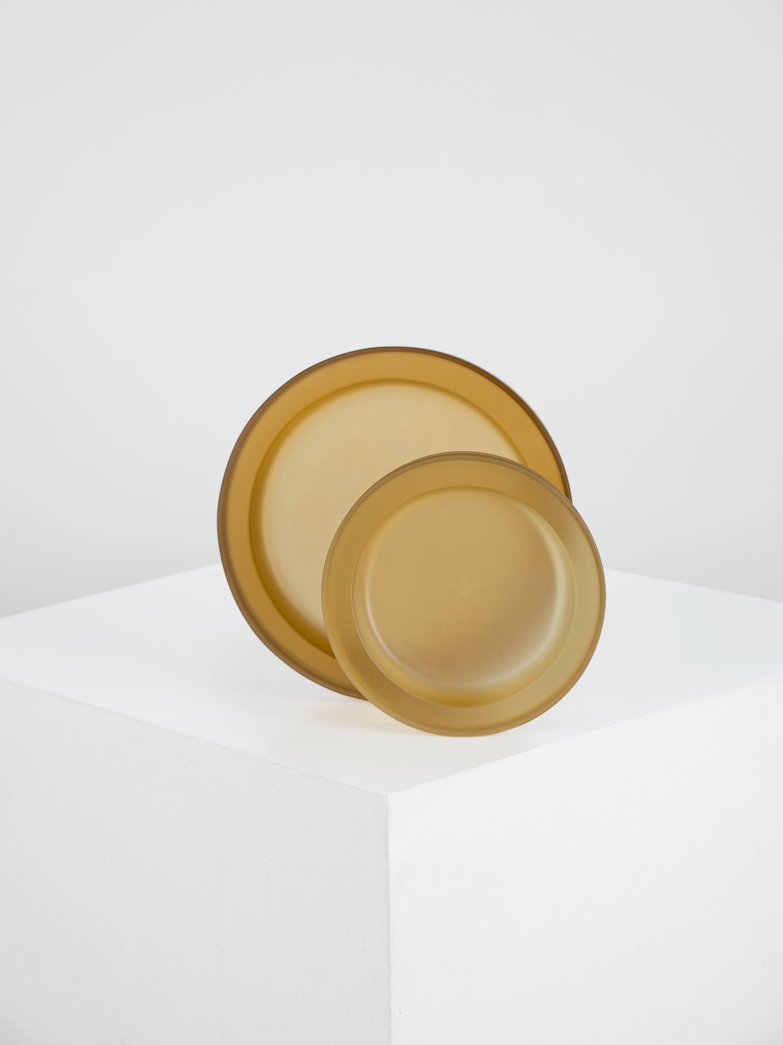 The RIPPLE accent plate in Olive