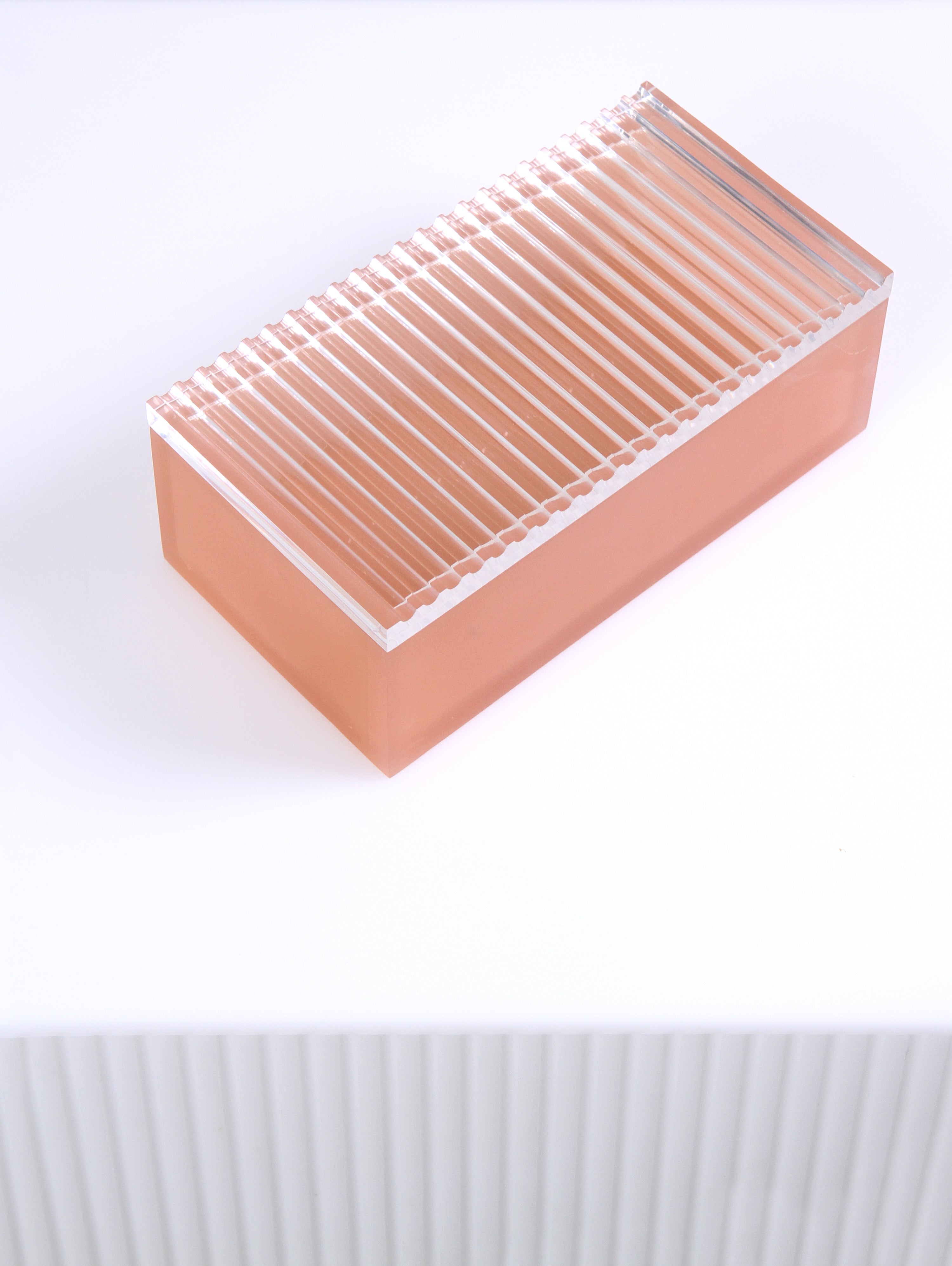 The LÉA box