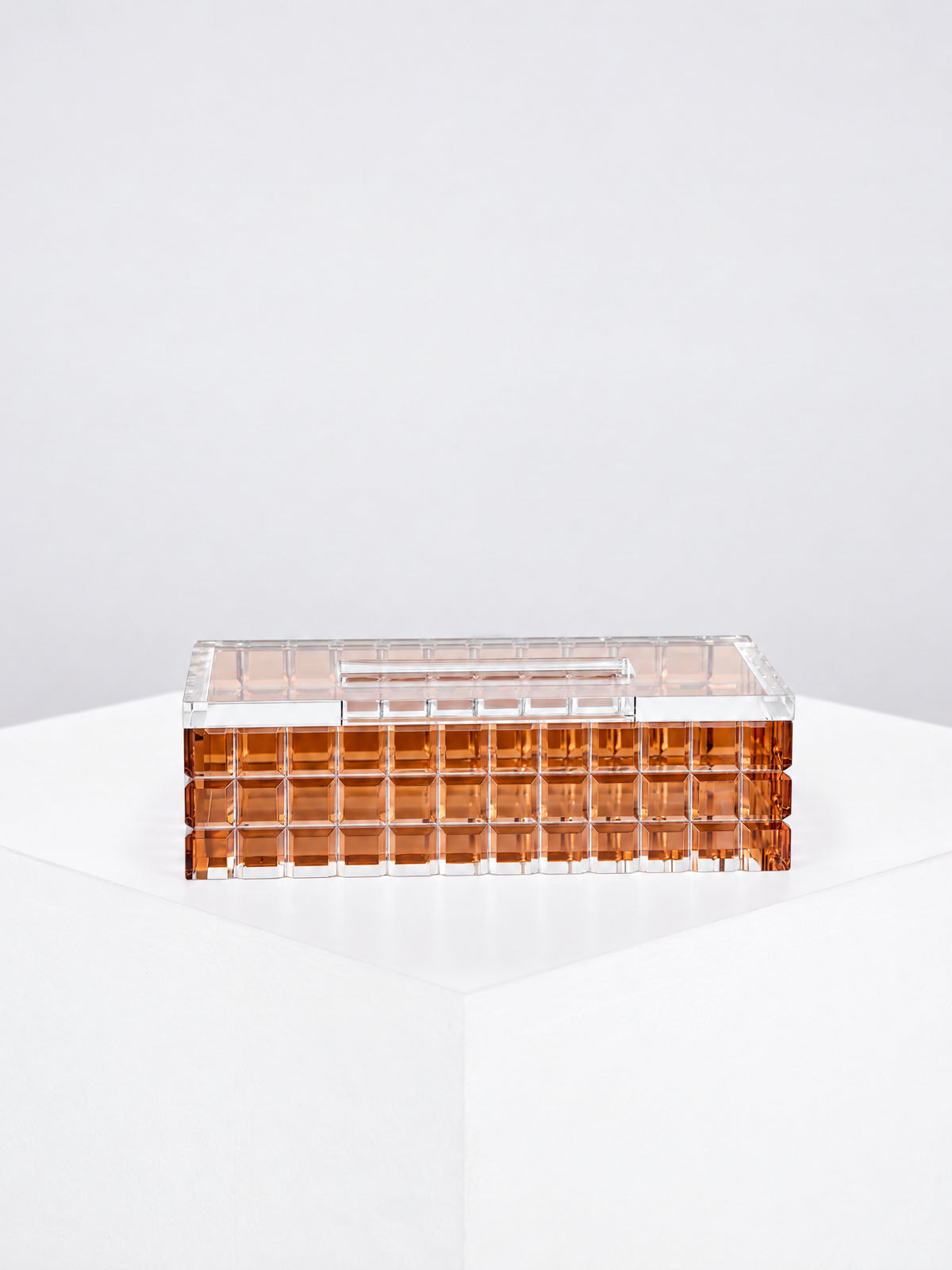 The LOU LOU tissue box in Amber